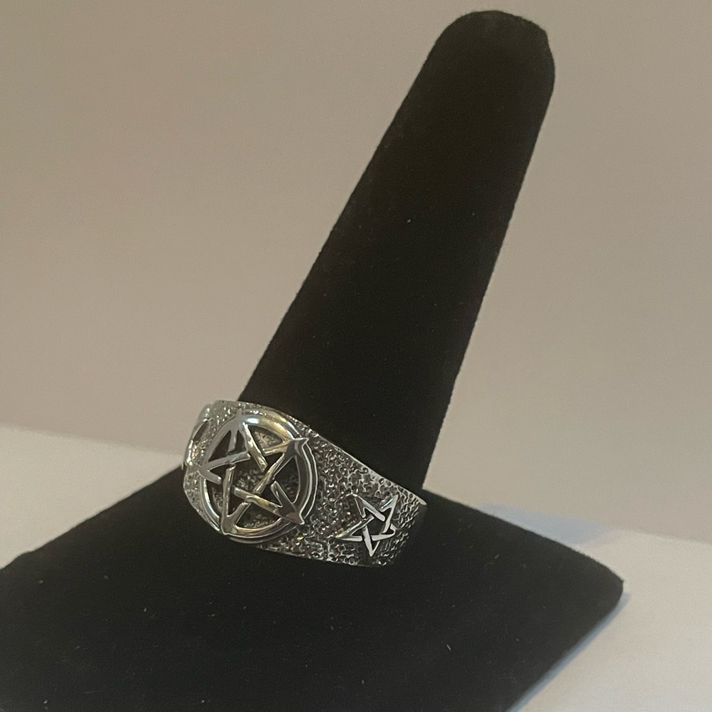 Sterling Silver Pentagram ring. - Picture 2 of 4